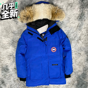 加拿大鹅北极熊羽绒服