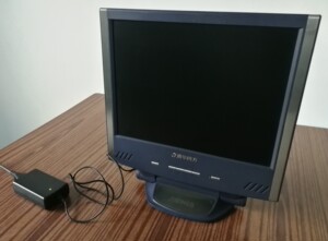 转让清华同方15英吋方屏液晶显视器,可用作台式电脑和小超市收