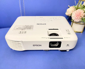 无线99新4300流明1080p侧投爱普生投影仪高清机u盘家