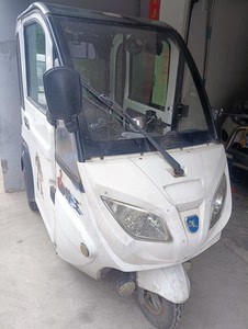 跑王电动三轮车