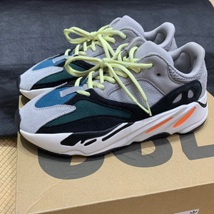 椰子yeezy700初代首发黑灰42码正品有原盒