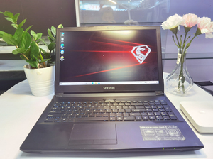 炫龙毁灭者kp  gtx1060独显笔记本电脑