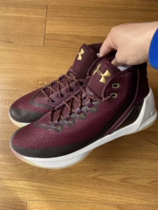 安德玛库里3代篮球鞋,保真,已过验,支持任何鉴定.