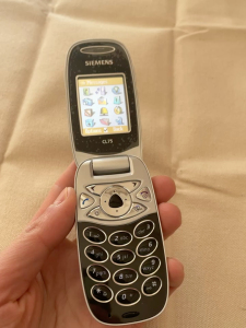 西门子cl75 经典翻盖手机 如图所示 功能完好 全新机 库