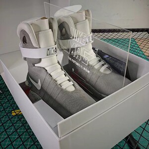 nike air mag回到未来(自动系鞋带)