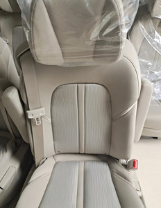 别克gl8第二排座椅