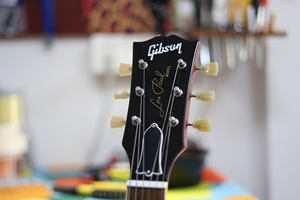 全新gibson款日产大白边空白琴头钟盖,镜面质感.吉普森各