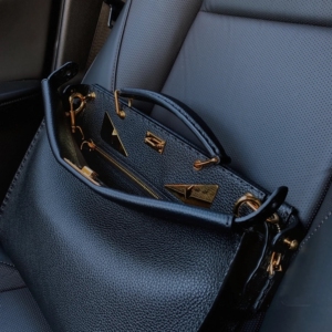 fendi peekaboo芬迪 男包 公文包 限量款  爱