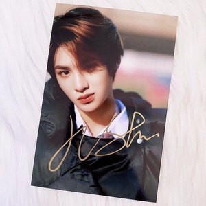 黄明昊亲笔签名照片时尚周边包邮	justin签名