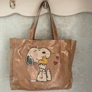 zara 正品水洗牛皮纸包 史努比家族包