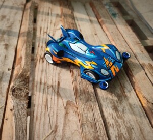 四驱兄弟 极速斧头 三国藤吉 二次元涂装 四驱车