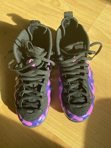 nike喷泡 迷彩紫 紫色 40码