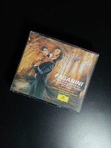 帕格尼尼小提琴协奏曲全集，阿卡多，一套3CD，正版CD，发烧