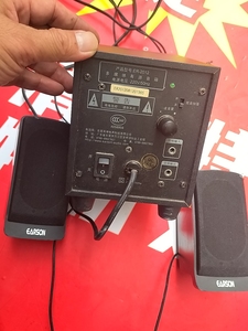 耳神低音炮副音响ER一2012，电脑低音炮用音箱，如图。1个