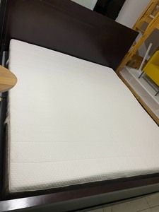 宜家毛松德天然乳胶床垫、附近可以送货、尺寸1.8*2米、中等