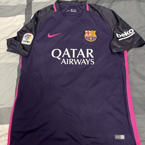 16-17赛季巴萨客场足球服巴萨10号梅西11号内马尔经典款