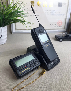 摩托罗拉gc87c二哥大手机下翻盖 古董经典电话