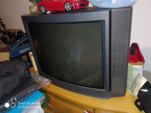 索尼34寸特丽珑显像管电视机 马来西亚产的,开机有声音图像很