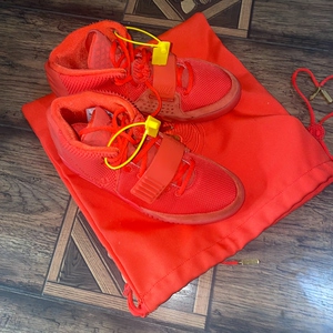 耐克nike air yeezy 2 大红椰子 侃爷红椰子