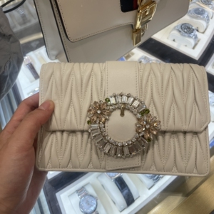 000人付款淘宝miumiu钻石链条包经典水晶手袋羊皮樱花粉少女心超级