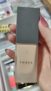 翠西专属 three凝光水粉霜