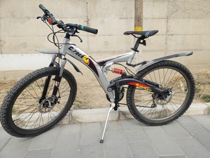 捷安特软尾山地车c-rock,前后双避震,24速,26寸,铝