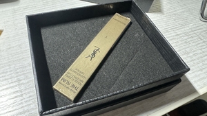 YSL 小金条 1号色，全新未拆封，正品带礼盒。不退。非诚勿