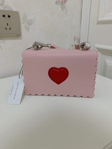 小ck爱心包charleskeith