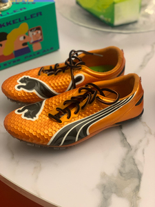 博尔特2009年百米 两百米创造世界纪录所穿彪马钉鞋. 尺码