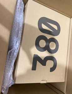 yeezy椰子380鞋盒原装 带侧标和钢印 不是莆田货百分百