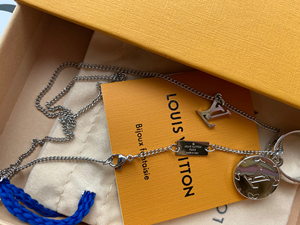 lv 三合一戒指项链 男盆友专柜购入