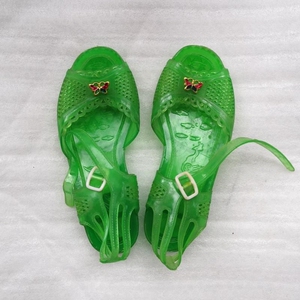 八十年代塑料水晶凉鞋20厘米