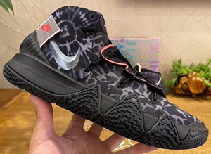 全新未拆封耐克欧文s2篮球鞋黑篮大眼刺绣42码,全新未穿有吊