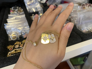 apm金色八芒星项链,双方牌项链