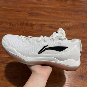 李宁赞助cba驭帅11低帮篮球鞋,数量不多,绝版补货