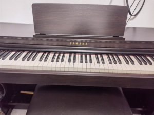 yamaha雅马哈电钢琴clp635/625立式数码钢琴88