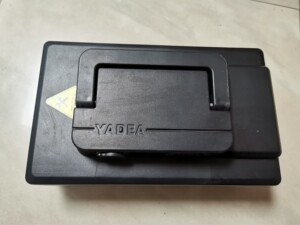 雅迪电动车锂电池,99%新,只用过两次,买回来新的电动车,2