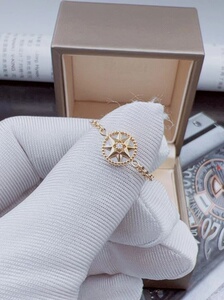 迪奥八芒星戒指