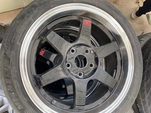 十代思域 te37抛边轮毂 8.5新 有一个磕了需要修复