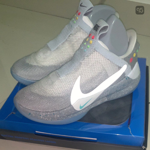 回到未来nike自动