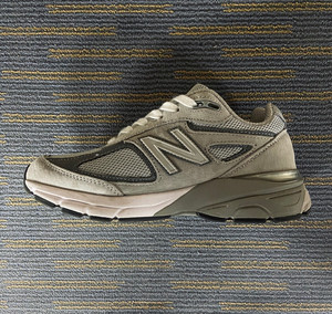 新百伦 nb990v4v5总统慢跑鞋 z版品质!