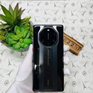 华为保时捷rs256