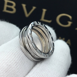 宝格丽三环弹簧戒指18k金专柜同材质