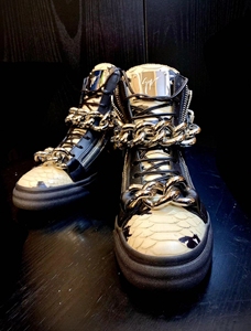 giuseppe zanotti gz高帮锁头男鞋 购于加拿