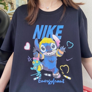 耐克nike夏季新款联名涂鸦史迪仔图案情侣两色短袖t恤.采用