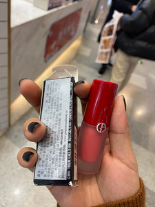 阿玛尼小胖丁406,中奖,只打开看过,颜色不适合我,我太黑了