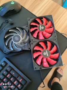 两把安耐美火蝠12cm风扇一把酷冷至尊mf120r a-rg