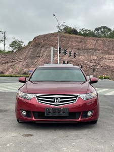 本田思铂睿2.4大si战斗机,11年上牌配置功能齐全,原装真