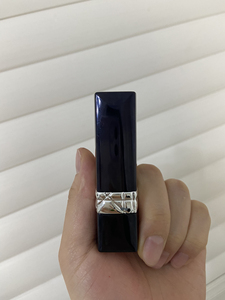 迪奥烈焰蓝金口红643,管体膏体有微瑕 不明显 便宜出22包