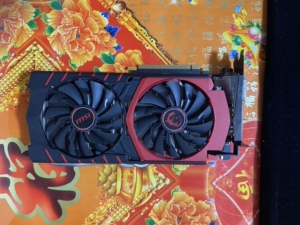 微星980ti红龙显卡一个,正常使用无任何问题,随便测试.实